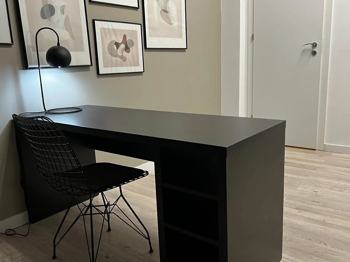 Four Bedroom Apartment, Old Town Bucarest Apartamento