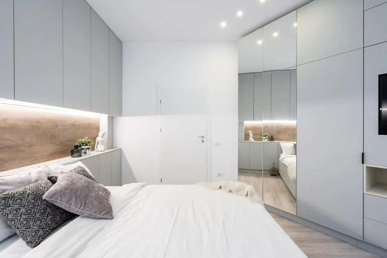 דירה Four Bedroom Apartment, Old Town בוקרשט