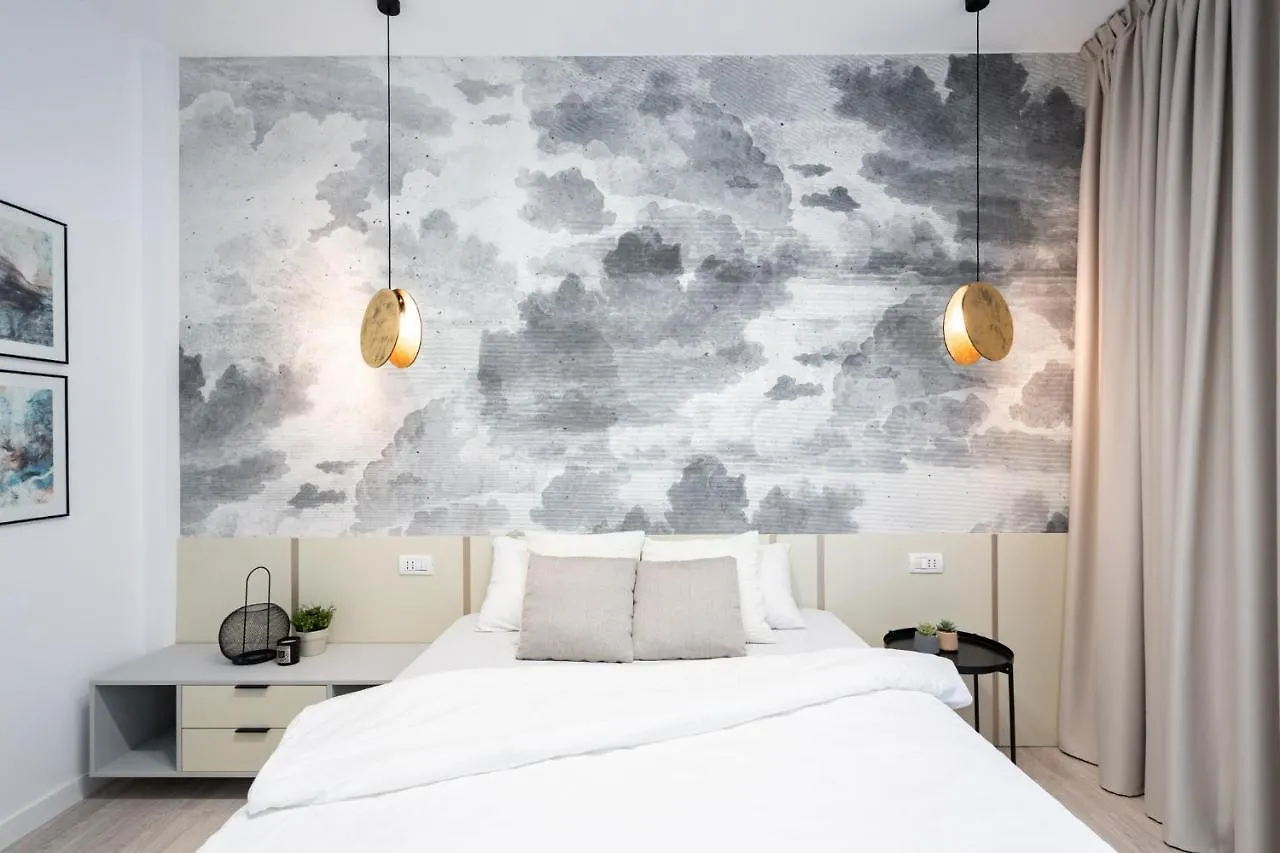 Four Bedroom Apartment, Old Town Bucarest Apartamento