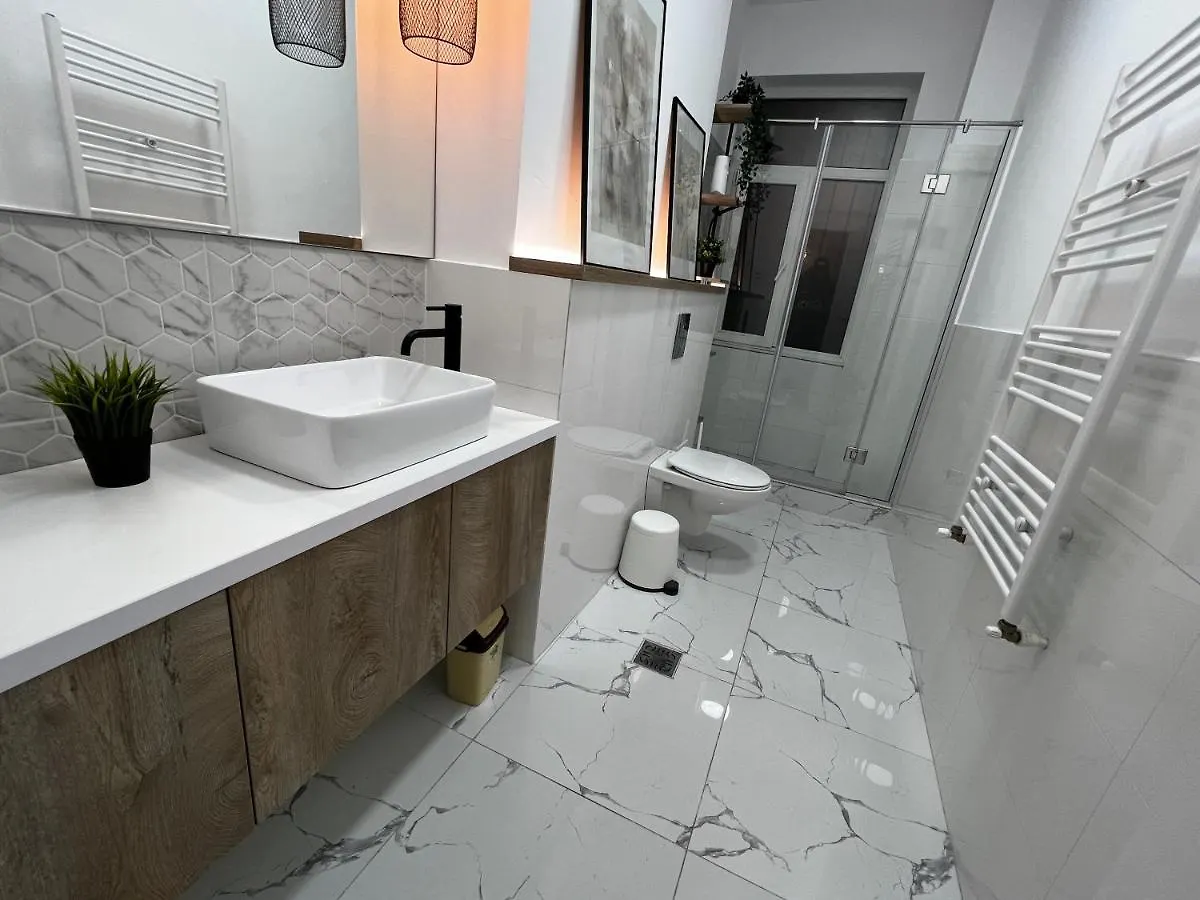 Four Bedroom Apartment, Old Town בוקרשט