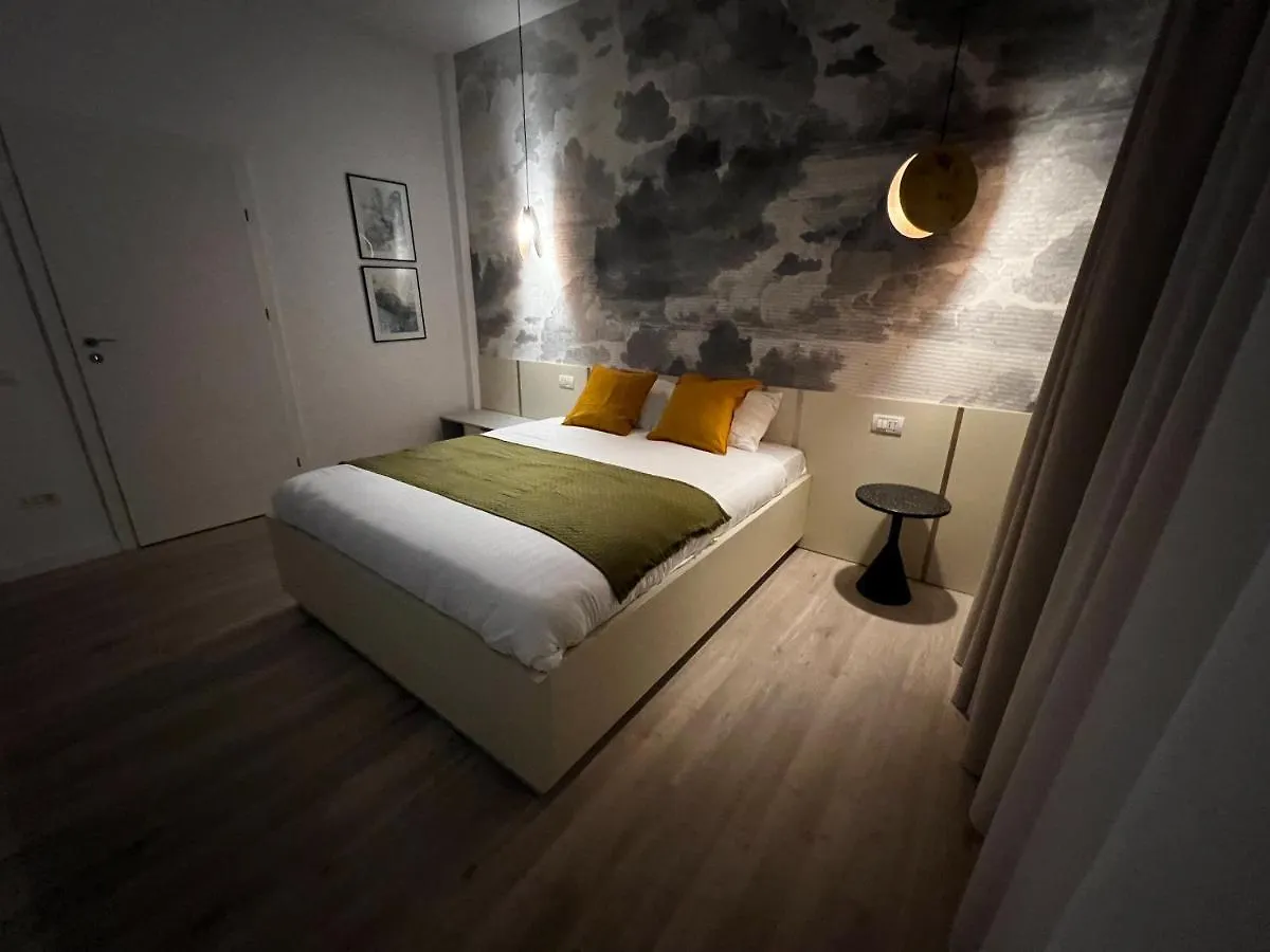 Four Bedroom Apartment, Old Town בוקרשט