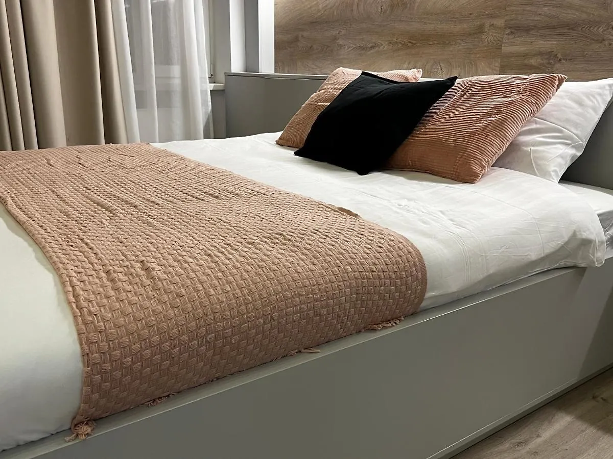 Four Bedroom Apartment, Old Town בוקרשט דירה