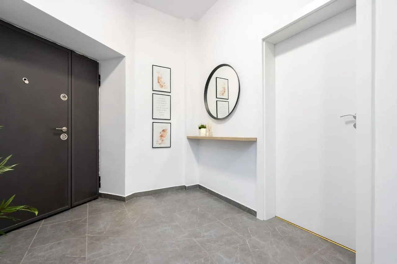 דירה Four Bedroom Apartment, Old Town בוקרשט