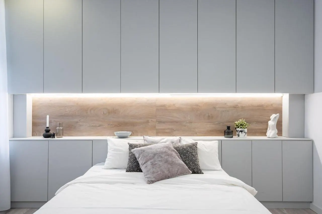 דירה Four Bedroom Apartment, Old Town בוקרשט רומניה